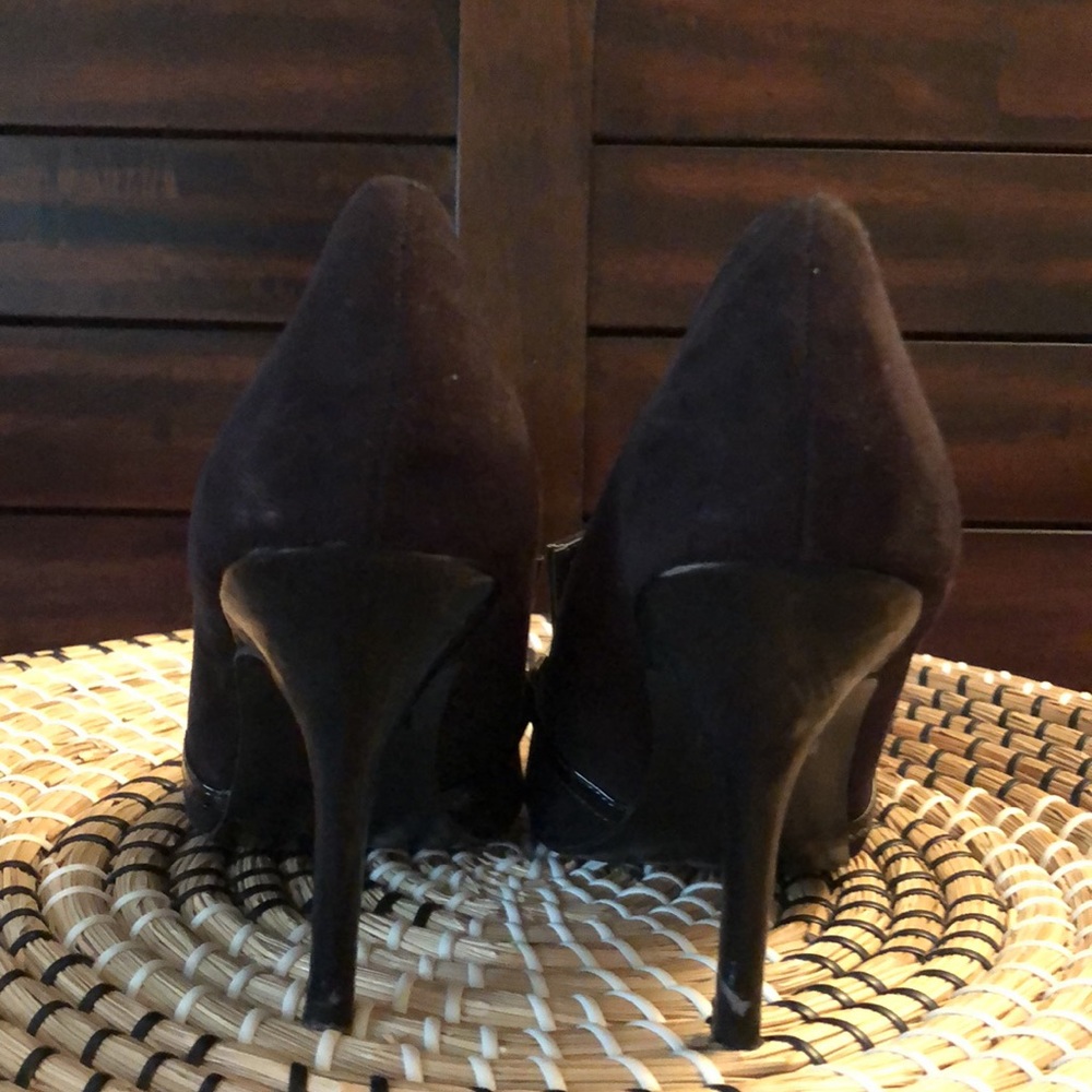 Heels - Picture 3 of 4